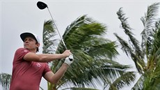 Australský golfista Cameron Smith na turnaji v Honolulu. Australský golfista Cameron Smith na turnaji v Honolulu.