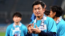 Kazujoši Miura, nejstarší fotbalový profesionál na světe ještě zdaleka... Kazujoši Miura, nejstarší fotbalový profesionál na světe ještě zdaleka...