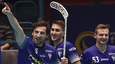 Ondřej Firda, Josef Rýpar a Marek Bräuer (zleva) oslavují gól Vítkovic. Ondřej Firda, Josef Rýpar a Marek Bräuer (zleva) oslavují gól Vítkovic.
