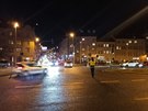 Od přibližně 8 hodiny ranní je semofor na křižovatce ulic Radlická x Dobříšská mimo provoz. Vyřazení z provozu způsobila dopravní nehoda. Firma Eltodo pracuje na opravě. Do té doby udržují klidný provoz dopravní policisté, kteří už z toho přebírání ve kři Od přibližně 8 hodiny ranní je semofor na křižovatce ulic Radlická x Dobříšská mimo provoz. Vyřazení z provozu způsobila dopravní nehoda. Firma Eltodo pracuje na opravě. Do té doby udržují klidný provoz dopravní policisté, kteří už z toho přebírání ve kři