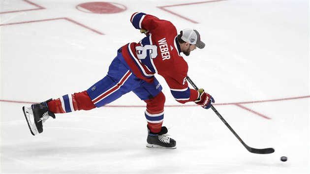 Shea Weber při soutěži v tvrdosti střelby na Utkání hvězd NHL. Shea Weber při soutěži v tvrdosti střelby na Utkání hvězd NHL.
