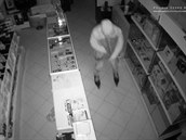 Zloděj na bruslích vykradl obchod s počítači Zloděj na bruslích vykradl obchod s počítači