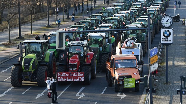 Zahjen zemdlskho veletrhu v Berln provzely protesty farm i ekologickch aktivist. (17. ledna 2020)