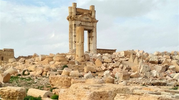 Znien Palmra v Srii po obsazen Islmskm sttem.