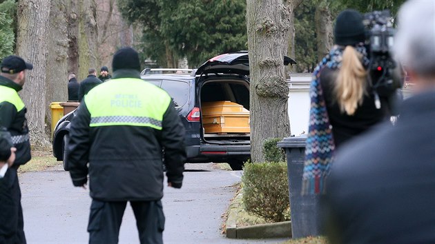 Pohřeb kartářky Jolandy. (Děčín, 23. 1. 2020)