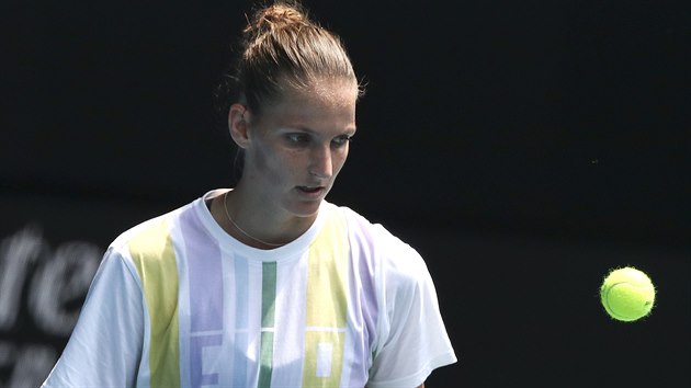 Karolna Plkov bhem trninku ped startem Australian Open