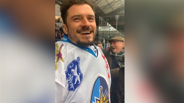 Orlando Bloom pijel za Jgrem na Kladno.