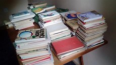 Dárci mohou pinést nepotebné, ale kvalitní a zachovalé dtské knihy. Ty pak...