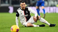 Cristiano Ronaldo z Juventusu při zápase proti Parmě. Cristiano Ronaldo z Juventusu při zápase proti Parmě.