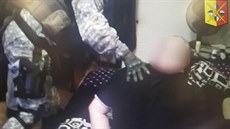 Pražská policie zatkla muže, který deset let prodával pervitin. Pražská policie zatkla muže, který deset let prodával pervitin.