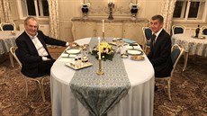 Prezident Miloš Zeman přijal premiéra Andreje Babiše na tradičním setkání v... Prezident Miloš Zeman přijal premiéra Andreje Babiše na tradičním setkání v...