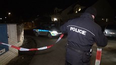 Policie obci Želivec vyšetřuje na místě činu Policie obci Želivec vyšetřuje na místě činu