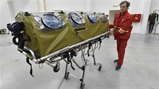 Josef Šikula ze společnosti EGO Zlín předvádí biovak ve zlínském závodu firmy. Josef Šikula ze společnosti EGO Zlín předvádí biovak ve zlínském závodu firmy.