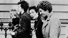 Sex Pistols v roce 1977: zleva - Paul Cook, Sid Vicious, Johnny Rotten a Steve... Sex Pistols v roce 1977: zleva - Paul Cook, Sid Vicious, Johnny Rotten a Steve...