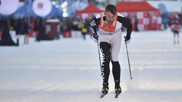 Petter Northug, dvojnsobn olympijsk vtz ze ZOH 2010 ve Vancouveru a tinctinsobn mistr svta v doprovodnm zvodu Jizersk padestky. Ve sprintu soupa na 1,5 km dobhl tvrt.