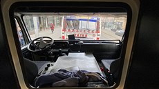Tatra kolem světa 2 před budovou Českého rozhlasu Tatra kolem světa 2 před budovou Českého rozhlasu