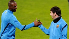 Eric Abidal (vlevo) a Lionel Messi v roce 2012, kdy byli v Barceloně... Eric Abidal (vlevo) a Lionel Messi v roce 2012, kdy byli v Barceloně...