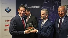 Podnikatelem roku Kraje Vysočina se stal čtyřicetiletý Tomáš Vránek (vlevo).... Podnikatelem roku Kraje Vysočina se stal čtyřicetiletý Tomáš Vránek (vlevo)....