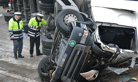 Kamion zablokoval dálnici smr Brno (ilustraní foto)
