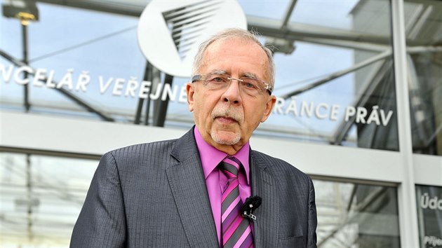 Nový veřejný ochránce práv Stanislav Křeček Nový veřejný ochránce práv Stanislav Křeček