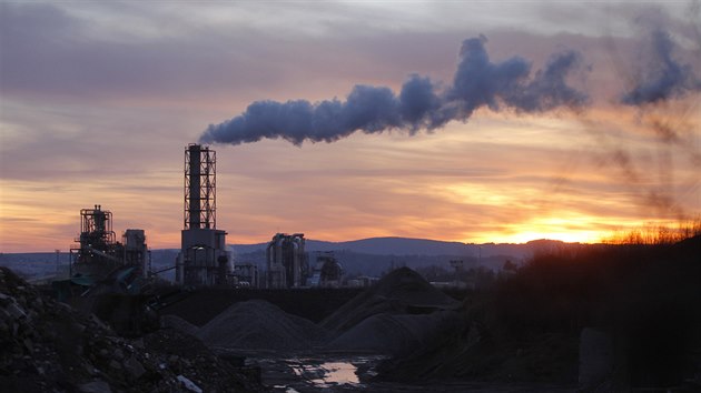 Pohled na exhalace z továrny Kornospan v Jihlavě (15. 2. 2020) | na serveru Lidovky.cz | aktuální zprávy Pohled na exhalace z továrny Kornospan v Jihlavě (15. 2. 2020) | na serveru Lidovky.cz | aktuální zprávy