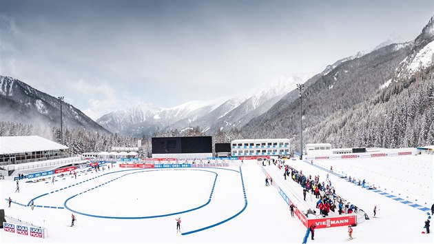 Pohled na biatlonový areál v Anterselvě. kde ve čtvrtek startuje mistrovství světa.