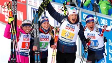 Česká smíšená štafeta Eva Puskarčíková, Markéta Davidová, Ondřej Moravec a... Česká smíšená štafeta Eva Puskarčíková, Markéta Davidová, Ondřej Moravec a...