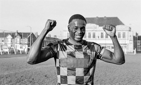 První černoch za milion v Síni slávy. Fotbalistu z Anglie coming out zničil Justin Fashanu v roce 1988 na tréninku Manchesteru City. | na serveru Lidovky.cz | aktuální zprávy