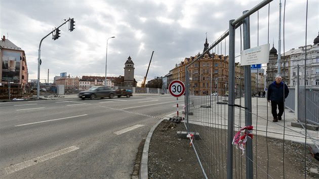 Po téměř dvou letech byl plně otevřen most v ulici Komenského v Olomouci, která... Po téměř dvou letech byl plně otevřen most v ulici Komenského v Olomouci, která...