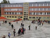 Hana Humpolíková na žďárské ZŠ Švermova (na snímku) učila tři roky. Od roku... Hana Humpolíková na žďárské ZŠ Švermova (na snímku) učila tři roky. Od roku...