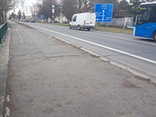 Most v Hradecké ulici čeká oprava. Most v Hradecké ulici čeká oprava.