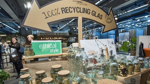 Znaka Ritzenhoff and Breker se zapojila do trendu recyklovatelnch materil, tedy takzvanho etickho stylu.