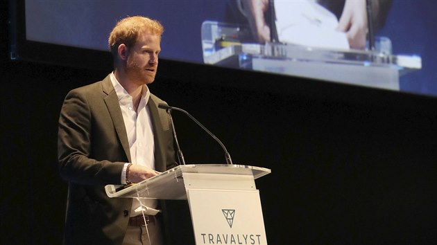 Princ Harry na summitu o udritelnm cestovnm ruchu (Edinburgh, 26. nora 2020)