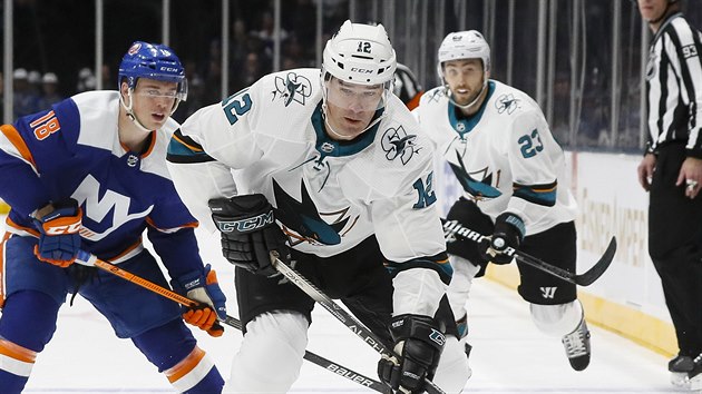 Patrick Marleau jet v dresu svho San Jose. Na sklonku kariry se pokus vybojovat Stanley Cup s Pittsburghem.