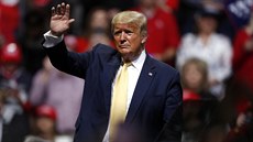 Americký prezident Donald Trump se na předvolebním mítinku v Coloradu... Americký prezident Donald Trump se na předvolebním mítinku v Coloradu...
