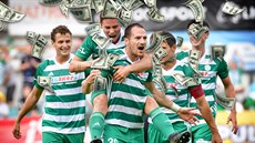 Zajímavé dědictví zdaleka nemusí připadnout pouze příbuzným zesnulých. Vášnivý... Zajímavé dědictví zdaleka nemusí připadnout pouze příbuzným zesnulých. Vášnivý...
