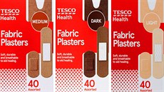Britský maloobchodní řetězec Tesco bude prodávat náplasti v různých odstínech... Britský maloobchodní řetězec Tesco bude prodávat náplasti v různých odstínech...