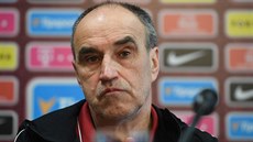Václav Kotal, nový trenér Sparty, během své první tiskovky. Václav Kotal, nový trenér Sparty, během své první tiskovky.