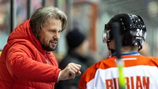 Jan Tomajko na střídačce Olomouce. Jan Tomajko na střídačce Olomouce.