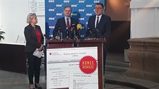 Předseda ODS Petr Fiala ve Sněmovně prezentoval výpis ze slovenského Registru... Předseda ODS Petr Fiala ve Sněmovně prezentoval výpis ze slovenského Registru...