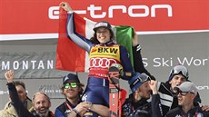 Italský tým nese na ramenou hrdinku sezony, Federicu Brignoneovou, která... Italský tým nese na ramenou hrdinku sezony, Federicu Brignoneovou, která...