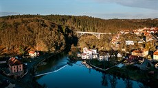 Lužnice v Táboře. Řeka je vodní tepnou města, v létě okupovaná vodáky. Lužnice v Táboře. Řeka je vodní tepnou města, v létě okupovaná vodáky.