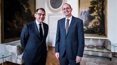 Německý velvyslanec v ČR Christoph Israng (vpravo) a francouzský velvyslanec v... Německý velvyslanec v ČR Christoph Israng (vpravo) a francouzský velvyslanec v...