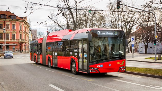 Trolejbus na Mariánském náměstí v Českých Budějovicích.