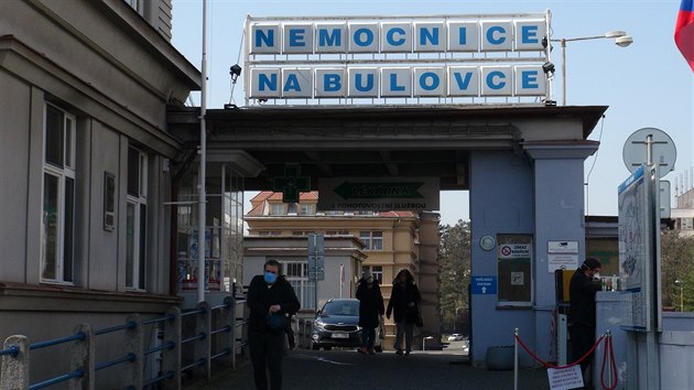 Nemocnice Na Bulovce. (27.3.2020)