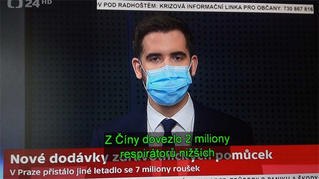 Absolvent plzeňské filozofické fakulty Pavel Petrle titulkuje živé pořady ČT24. Profesi se věnuje deset let.