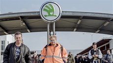 Zaměstnanci mladoboleslavské Škody odcházejí z poslední směny. Společnost se... Zaměstnanci mladoboleslavské Škody odcházejí z poslední směny. Společnost se...