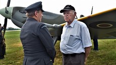 Jaroslav Janda spoluzakládal Aviatickou pouť. Na pardubickém letišti měl na... Jaroslav Janda spoluzakládal Aviatickou pouť. Na pardubickém letišti měl na...