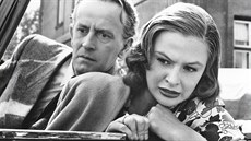 Irena Kačírková v dramatu Svědomí (1948). Na snímku je s Milošem Nedbalem. Irena Kačírková v dramatu Svědomí (1948). Na snímku je s Milošem Nedbalem.