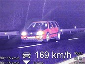 Řidič u Kunovic se proháněl po silnici rychlostí 169 km/h. Řidič u Kunovic se proháněl po silnici rychlostí 169 km/h.